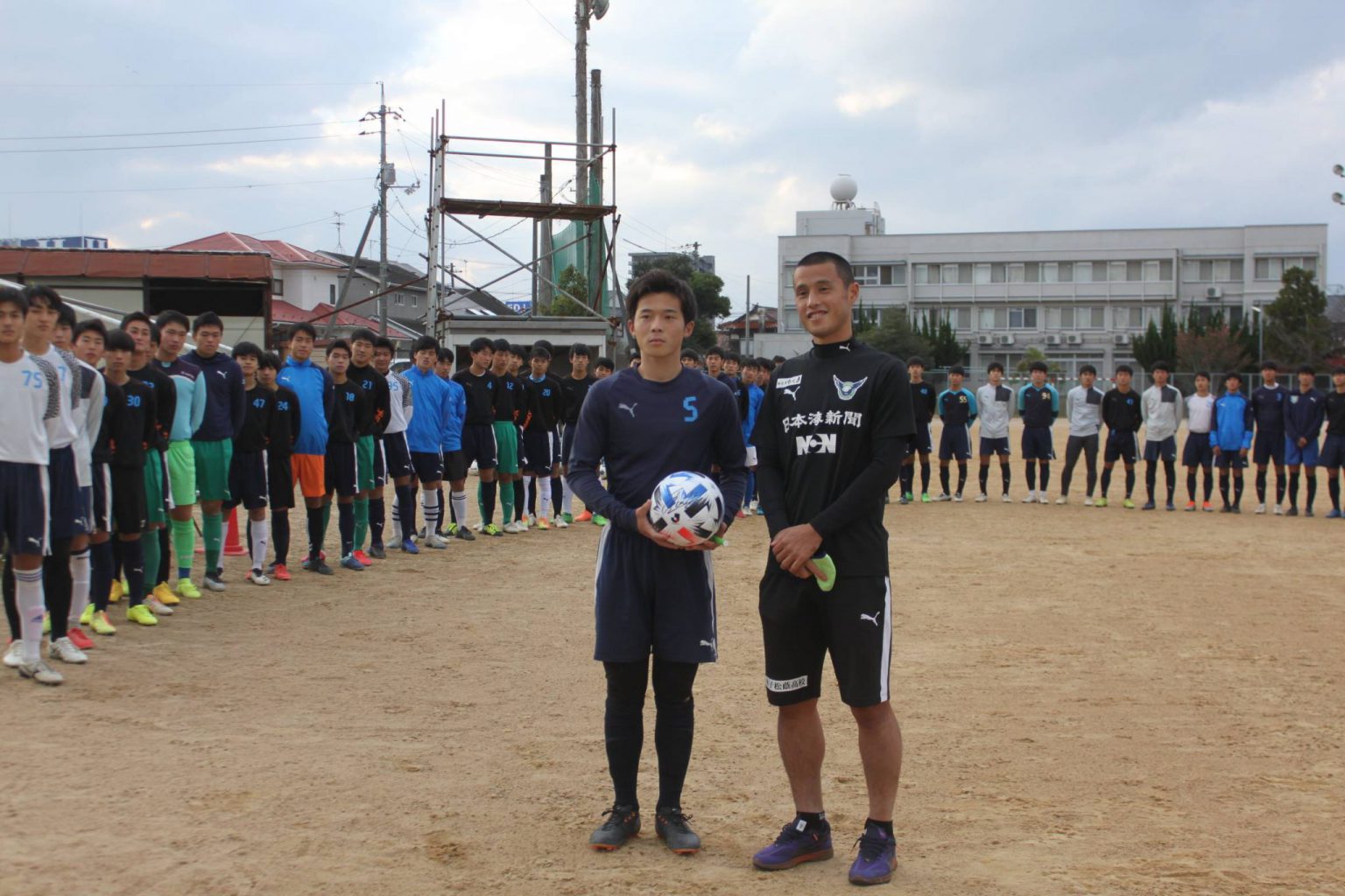 サッカー：OB谷尾昂也選手(ガイナーレ鳥取)来校