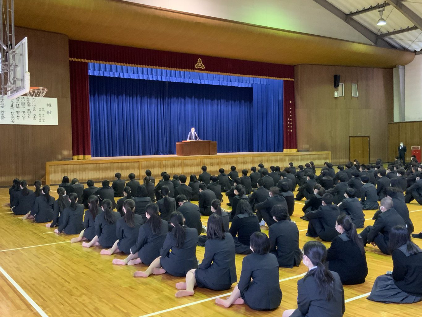 3学期終業式および表彰式を行いました